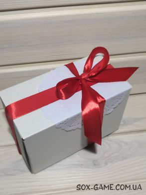 Коробка подарункова 160х85х110 №26 з декоративним оформленням