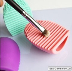 Щетка для мытья косметических кистей BrushEgg